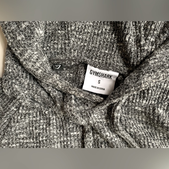 GYMSHARK Slounge Cropped Hoodie - Picture 3 of 5